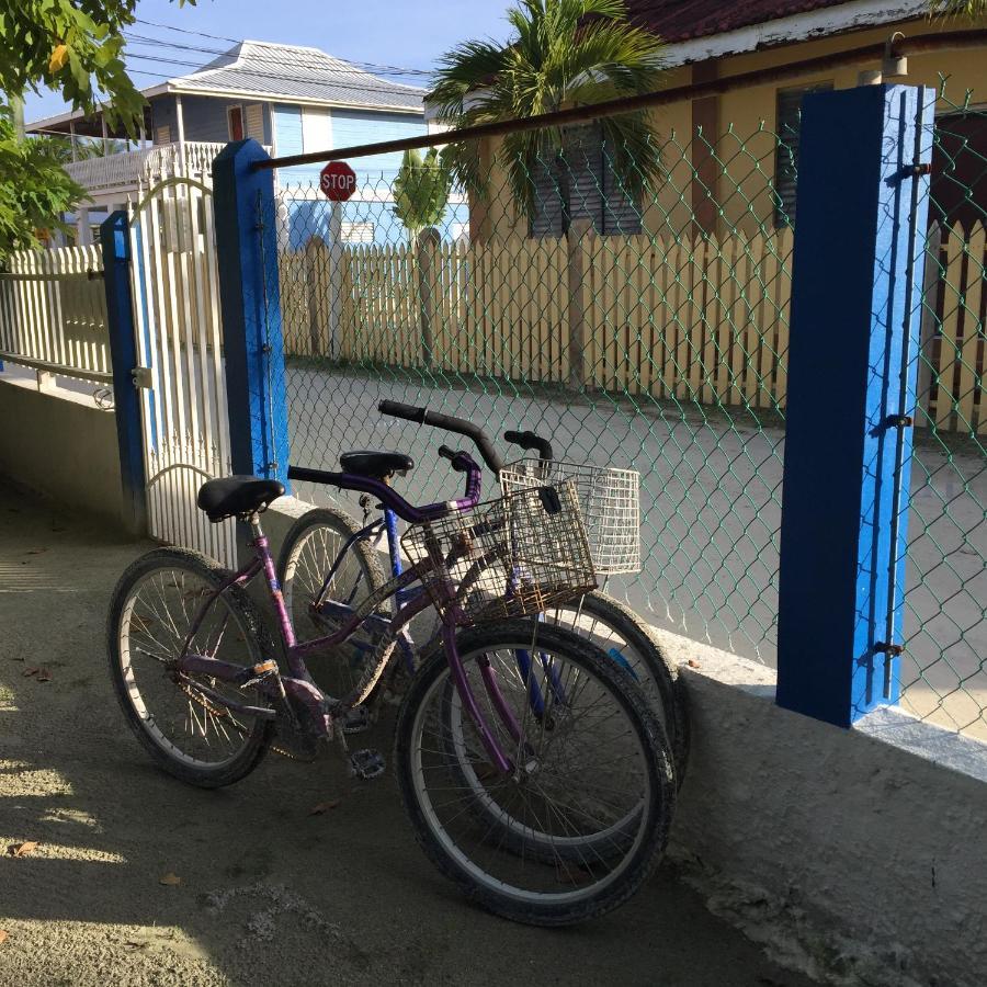 Jaguar Morning Star Hotell Caye Caulker Exteriör bild