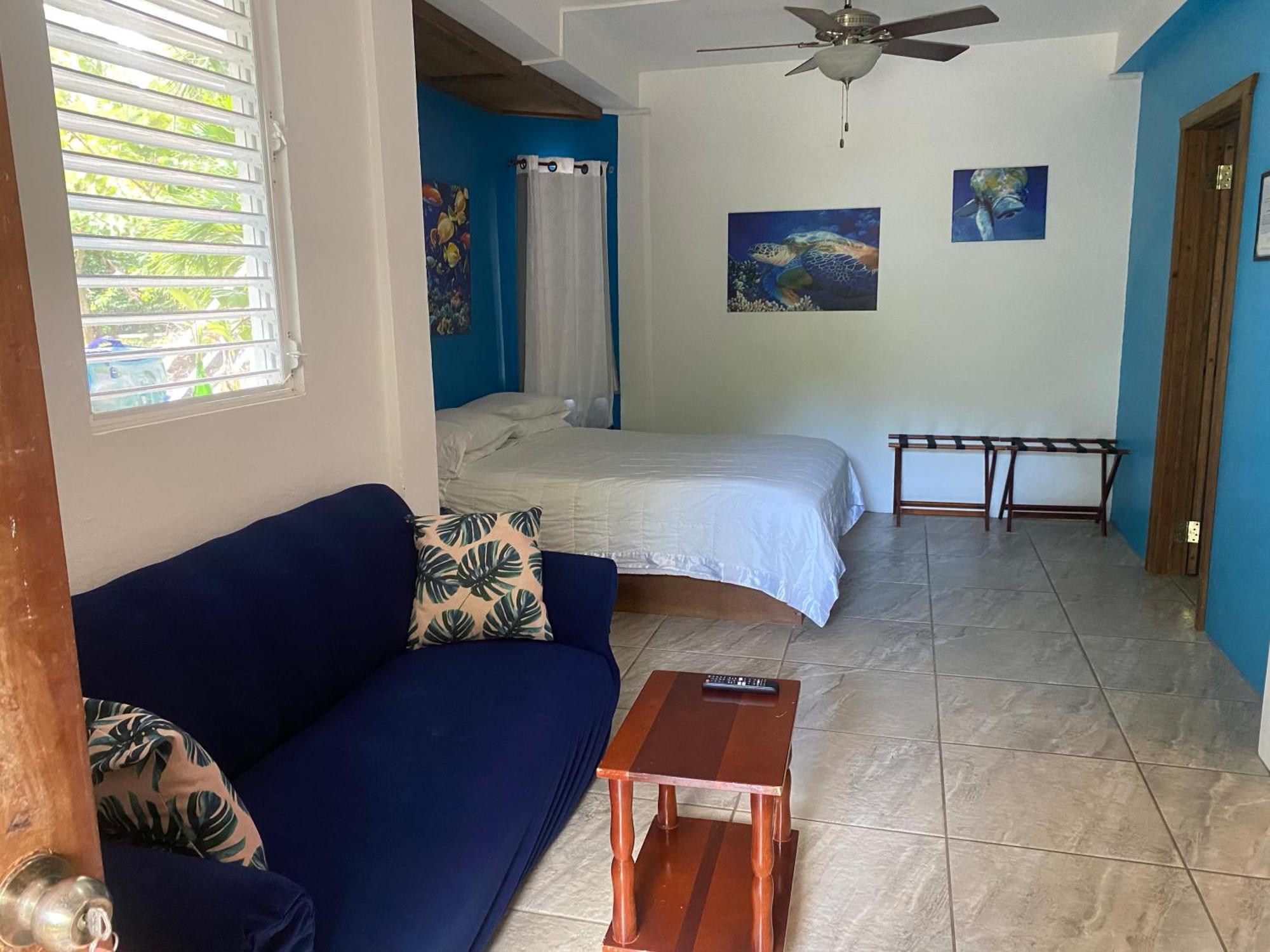 Jaguar Morning Star Hotell Caye Caulker Exteriör bild